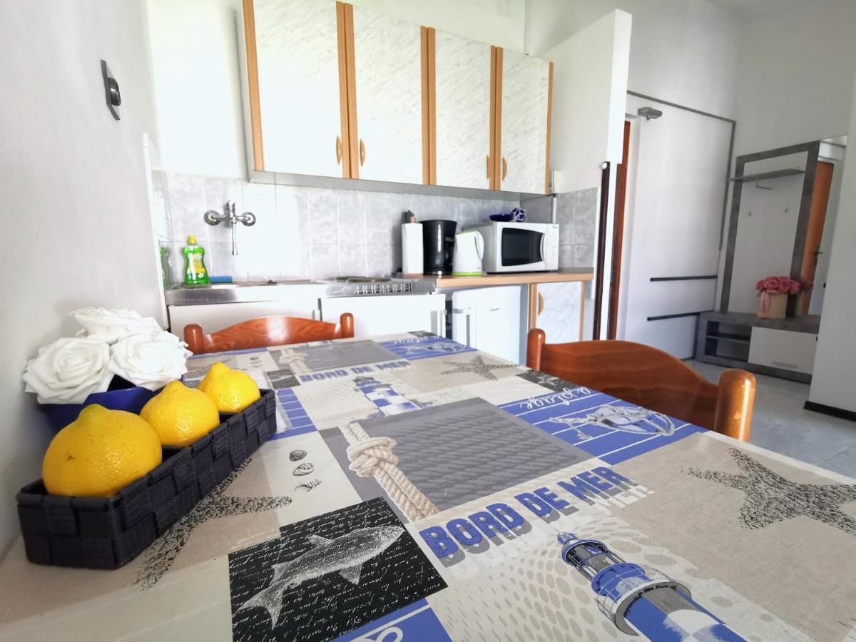 Apartmani Andrea Пула Екстериор снимка