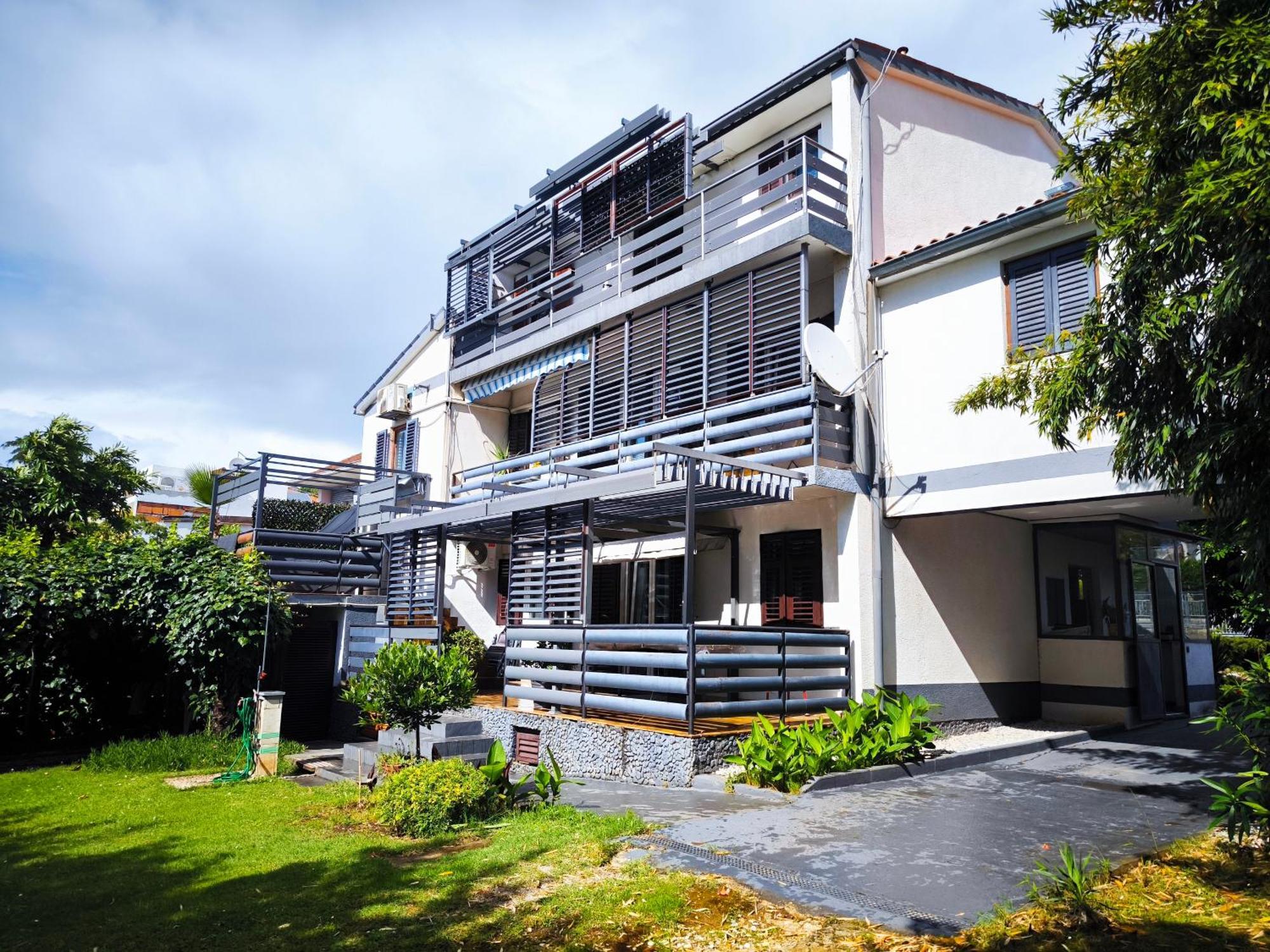 Apartmani Andrea Пула Екстериор снимка